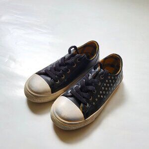 Zara Boys Distressed Style Shoes Size 28/29